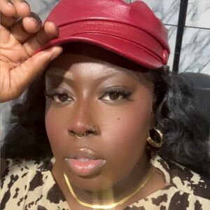 MEET Your POSHER❣️😄👋🏾✈️